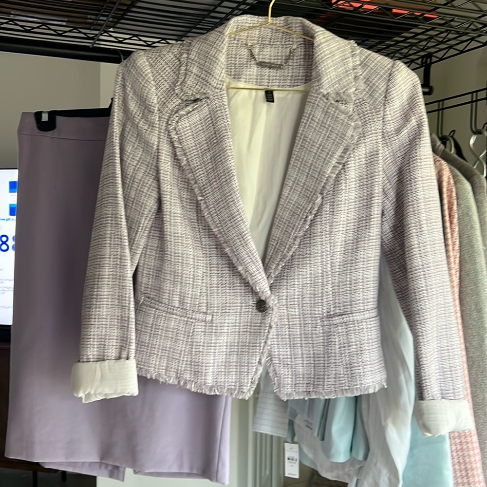 White House Black Market ladies spring lavender suit